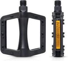 Pedal pair