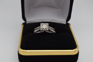  Keepsake 14kt Diam Engage Ring / Princess Diam Center 