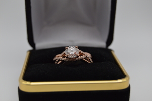  One carat Center Diamond rose gold save big only 4700 sold new for over 8,000