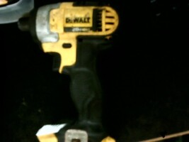 Dewalt DCF 885   tool only