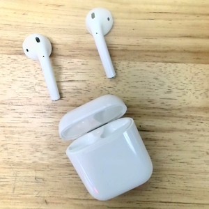 AirPods Gen 2 Apple mint