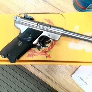 Ruger mark II.22 semi Auto Pistol 