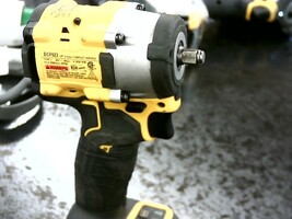 Dewalt compact wrench DCF923