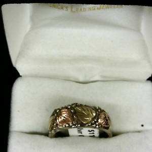 Black Hills Gold  Ring   size 11