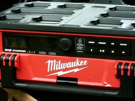 Milwaukee radio pack out