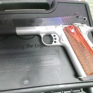Kimber 1911 Custom II 1911 45 acp pistol