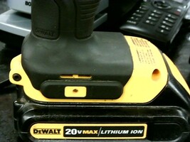 Dewalt  DCF885