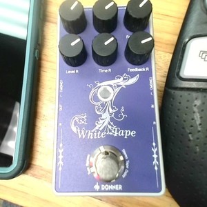 donner White Tape Pedal