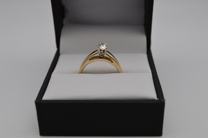  1/2 Caret Solitare Diamond Ring 14kt yellow gold