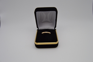  Yellow Gold Band Ring 10kt 